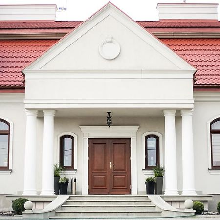 Prestige Bed & Breakfast Wierzchowisko ภายนอก รูปภาพ