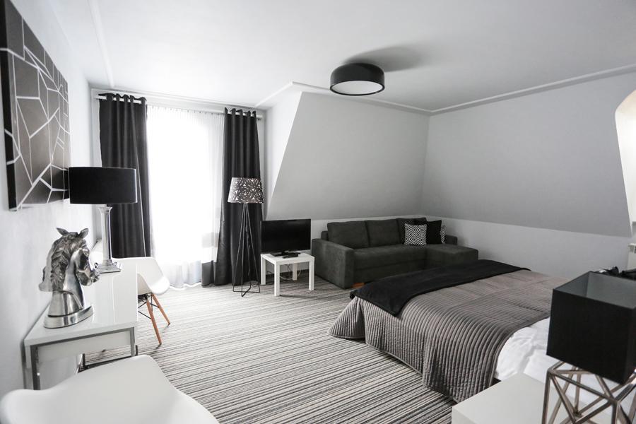 Prestige Bed & Breakfast Wierzchowisko ภายนอก รูปภาพ